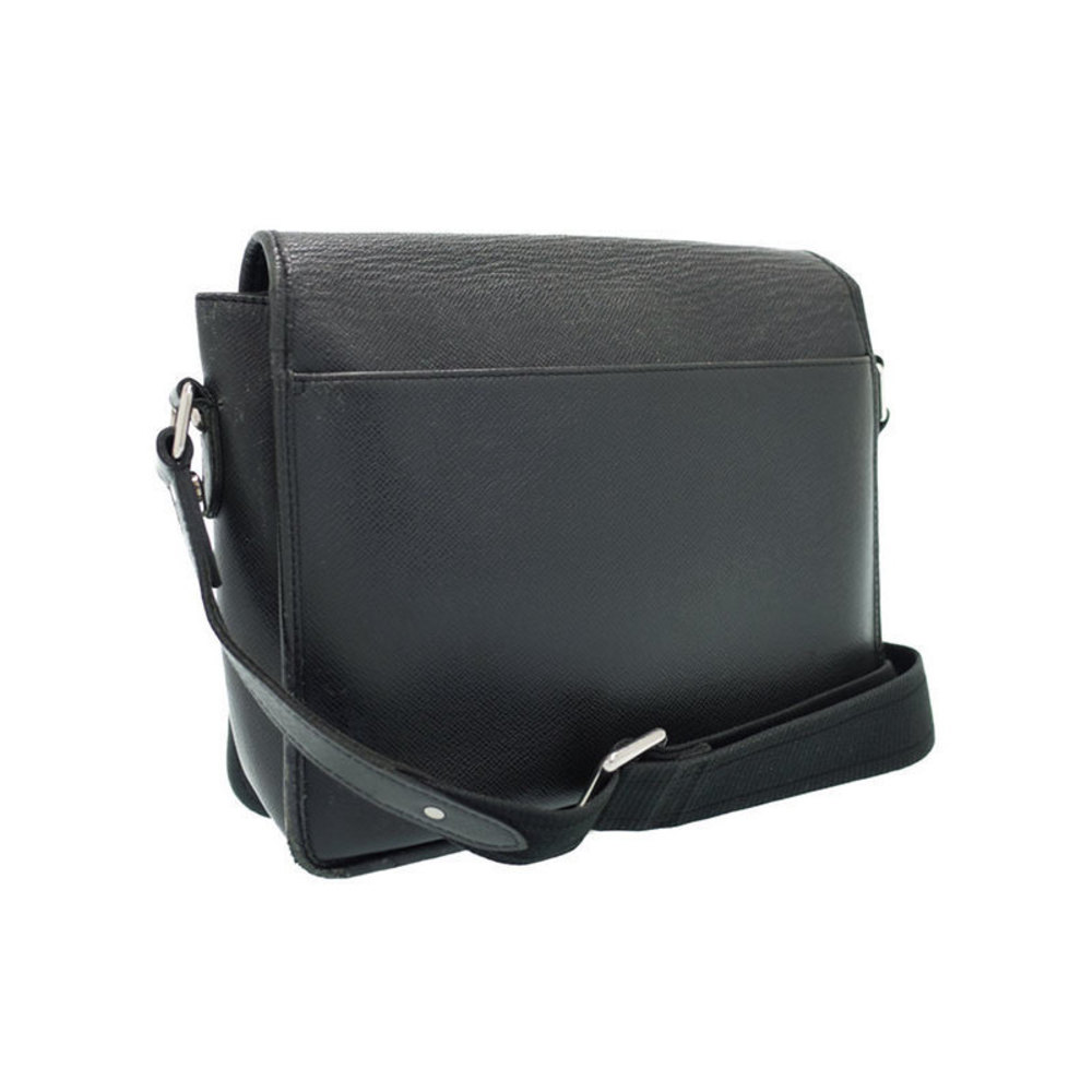 Louis Vuitton Shoulder rei Taiga Bag